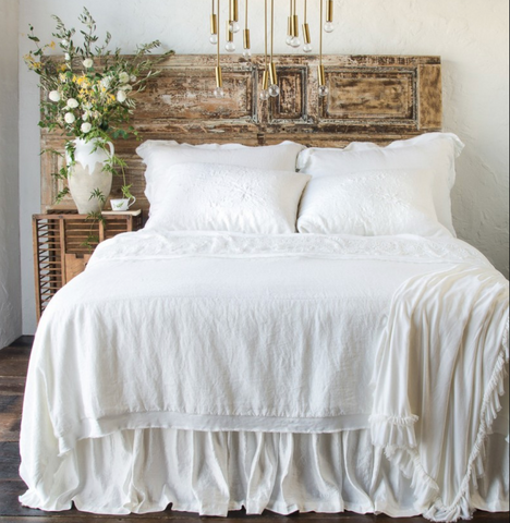 Delphine Queen Coverlet in White